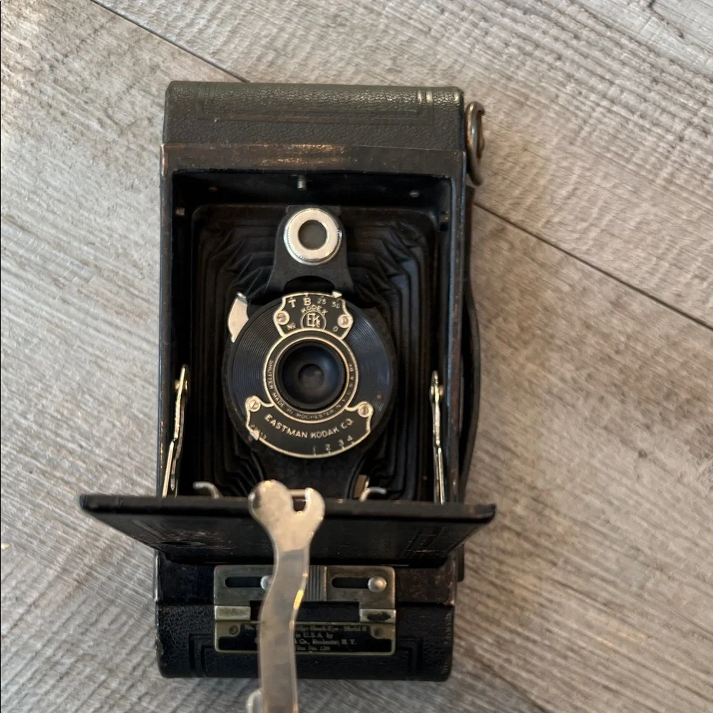 Eastman Kodak Classic Folding Camera - Black